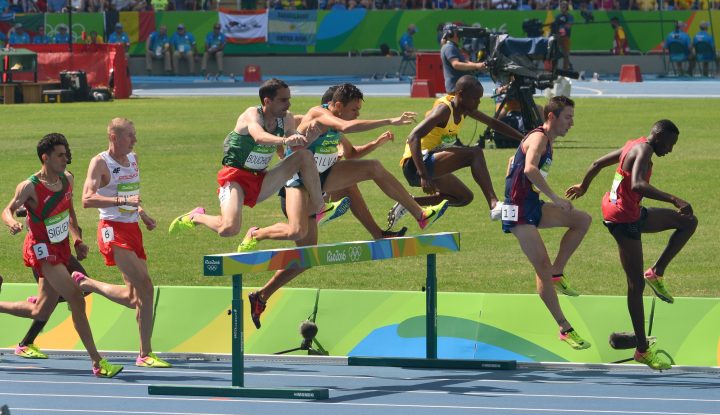 Steeple — Wikipédia serapportantà Jeux De Saut Dans L Eau