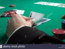 Table De Poker En Cours De Jeu. Quatre As Holding Cartes En dedans Jeu Quatre Images
