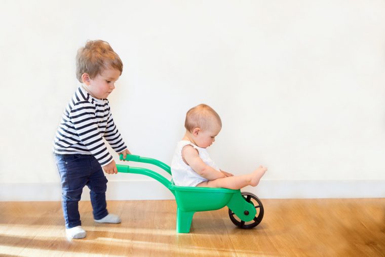 Top 5 Des Jeux D'éveil Pour Un Bébé De 6 Mois – Mademoiselle serapportantà Jeux Voiture Bebe