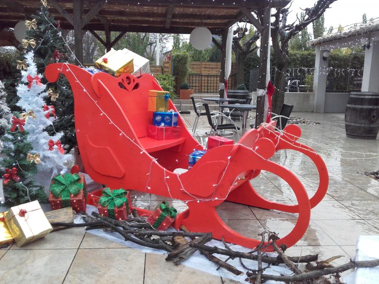 Traineau Du Père Noël – Boiseco Construction – Maisons A encequiconcerne Fabrication De Pere Noel