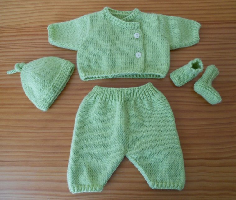 Tricot Layette Bébé – L'univers Du Bébé tout Jeux Gratuit Facile Pour Garcon