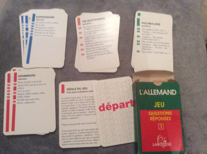 Troc Jeu De Cartes L'allemand Questions Reponses Larousse pour Jeu De Question Réponse