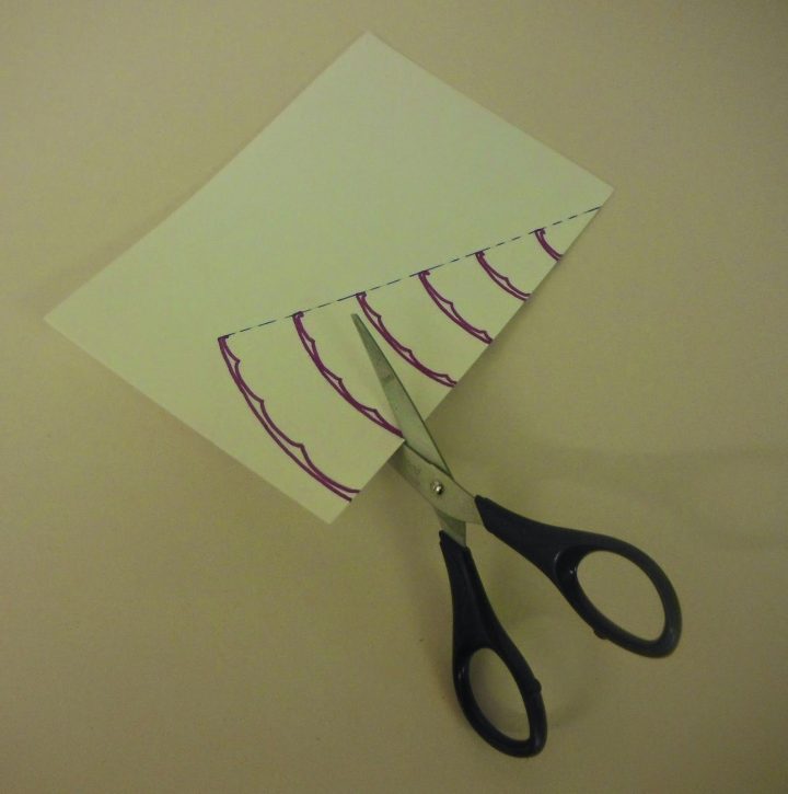 Tutoriel Comment Réaliser Carte Pop Up À Plier Papier serapportantà Decoupage Papier Facile