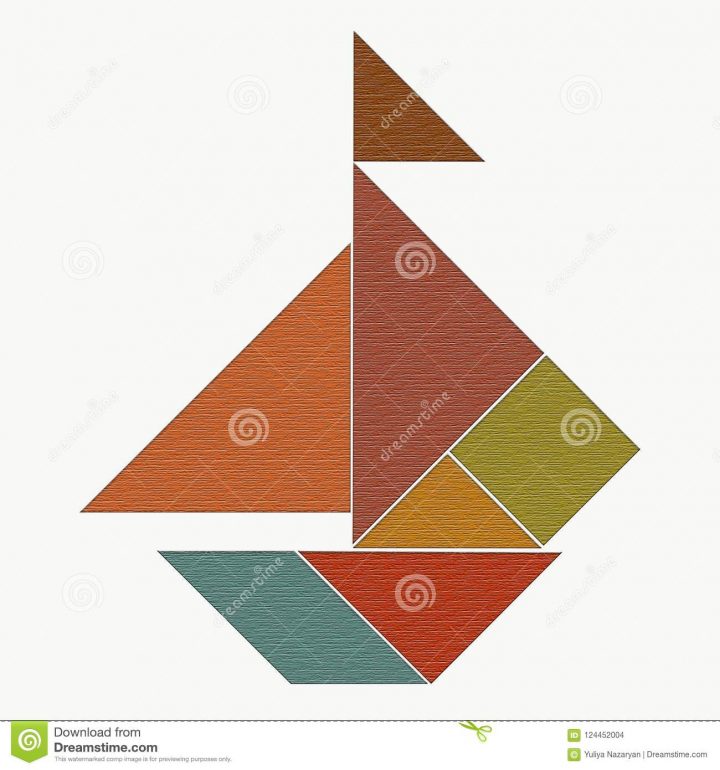 Un Bateau Avec Des Voiles, Présentées Des Morceaux D'un dedans Dessin Tangram