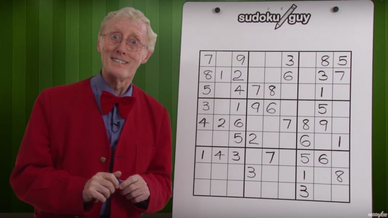 Un Professeur De Sudoku De La Colombie-Britannique Fait intérieur Jeu Le Sudoku