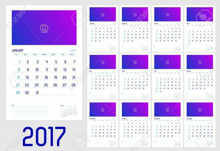 Vecteur De Calendrier 2017 Années, 12 Calendrier Mensuel Avec Le Style De  Base Simple Avec La Ligne De Note, Début De Semaine Au Dimanche Modèle Pour concernant Calendrier 2017 En Ligne