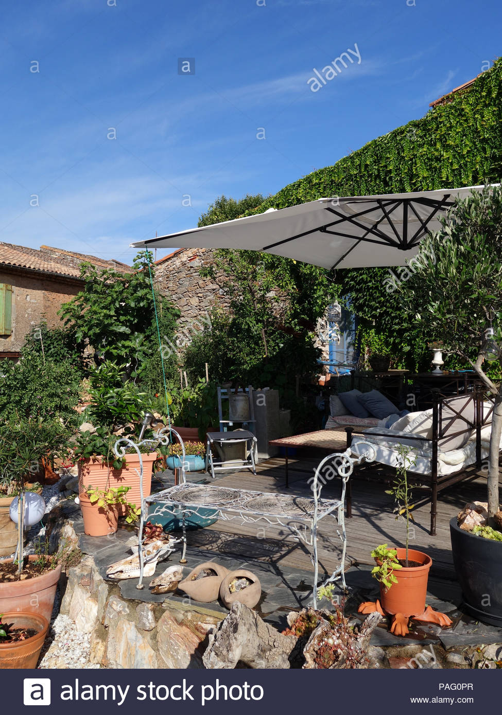 Wide View Of A Wonderful French Private Home Near To Magalas concernant R2Gion France