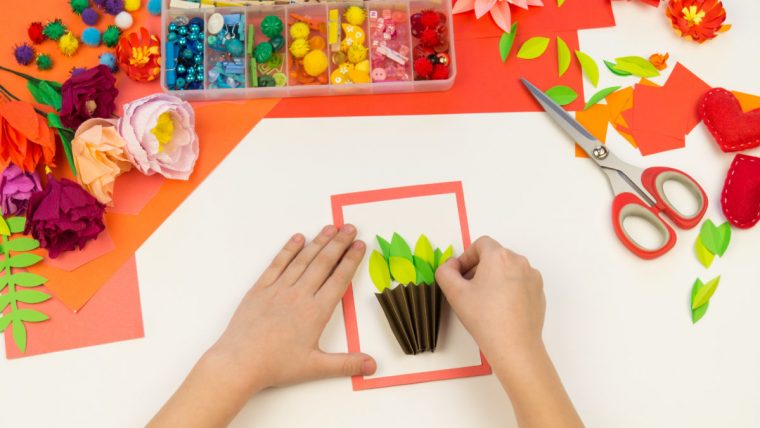 Activités Pour Enfant Pour Le Printemps ; Loisirs Creatifs destiné Activité Manuelle Enfant 3 Ans