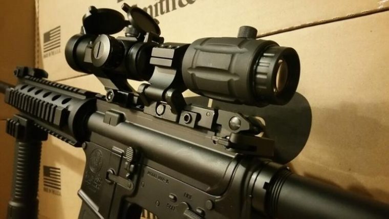 magnifier red dot