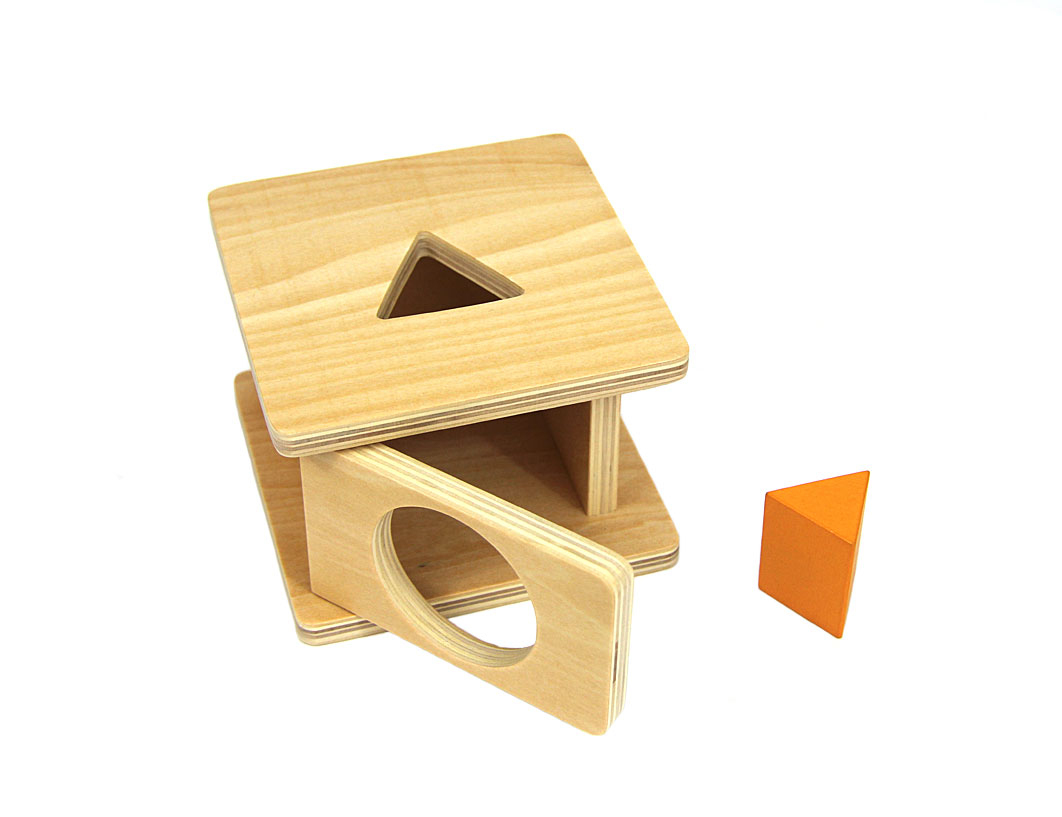 Boîte À Forme : Le Prisme Triangulaire dedans Boite À Forme Montessori