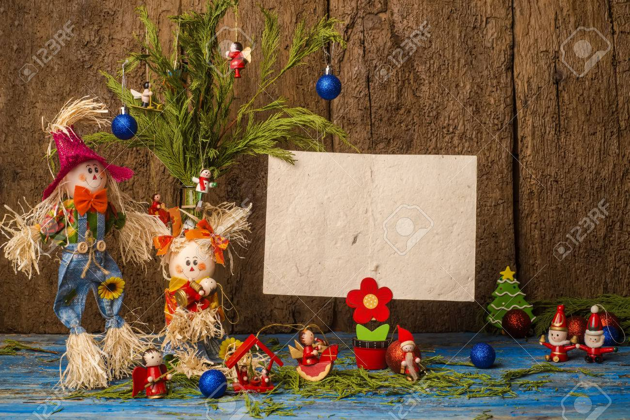 Carte De Voeux De Noël, Crèche Drôle Avec Peur Corbeau Et Du Papier Blanc  Pour Écrire Un Message pour Papier Creche Noel 