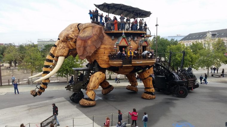 Carte Postale. Les Machines De L'île À Nantes serapportantà Barrissement Elephant