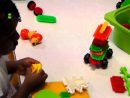 Chloé Ndongo Fait Une Activité Ludique À La Maternelle - serapportantà Activité Ludique Maternelle