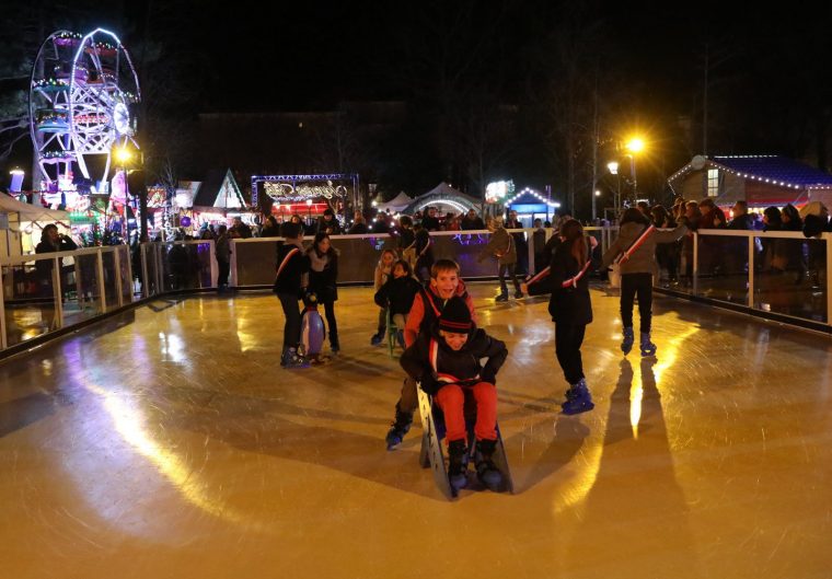 Culture – Loisirs | Montélimar : Patinoire, Piste De Luge Et encequiconcerne Chien Qui Fait De La Luge