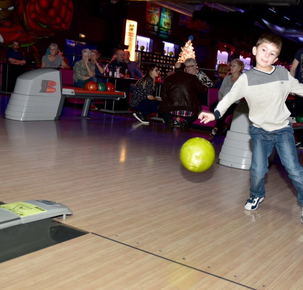 Edition Saint Avold - Creutzwald | Saint-Avold : Il N'y A à Bowling Pour Enfant