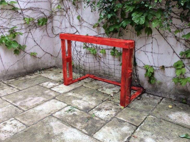 Fabrication D'un But De Foot Pour Enfant À Partir D'une tout But Foot Enfant