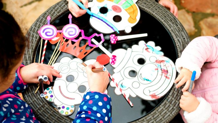 Fabriquer Masque Pour Le Carnaval : Idées Bricolage Pour destiné Masque Carnaval Maternelle À Imprimer