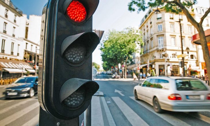 Feux Rouges Grillés : «On Le Fait Tous, Non ?» – Le Parisien encequiconcerne Jeux De Voiture Avec Feu Rouge