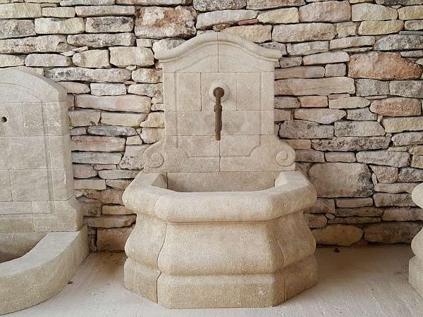 fontaine naturelle jardin