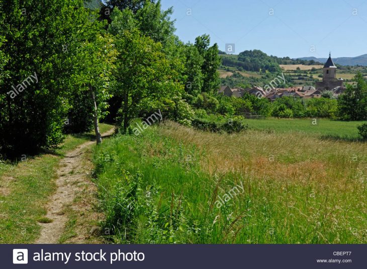 Footpath To Nant In The Aveyron (12) Departement Of France destiné Departement 12 En France