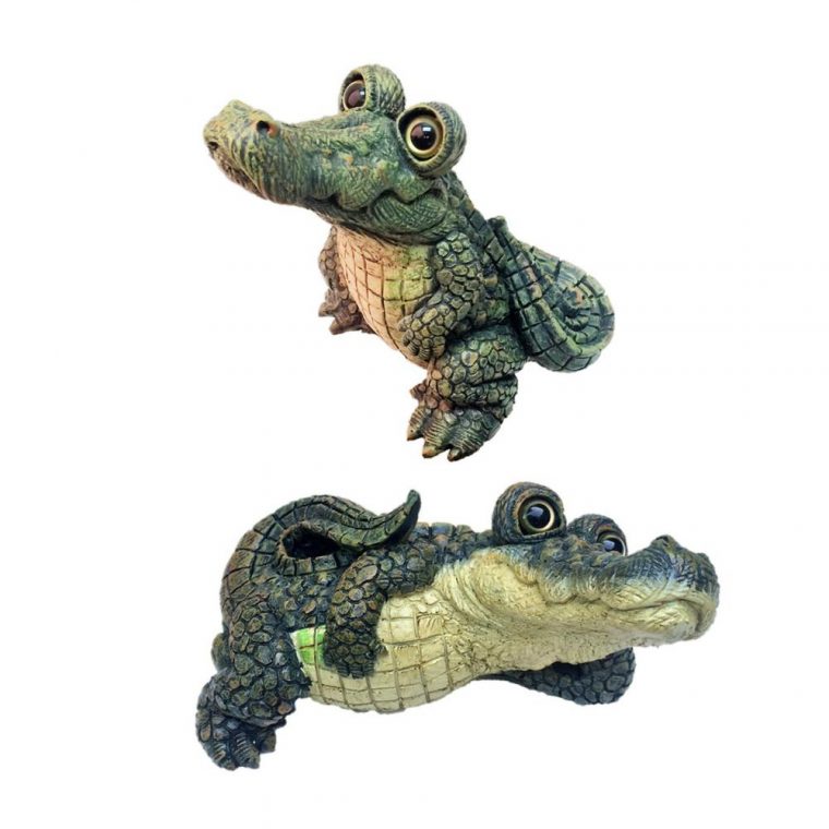 Homestyles Toad Hollow Small Whimsical Gator Home And Garden Alligator  Figurines (2-Piece) dedans Mots Gator