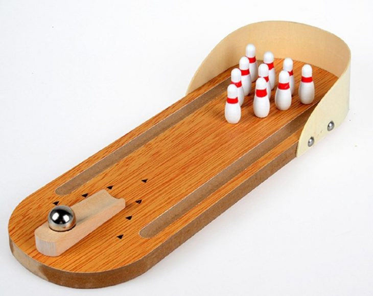 Jeu Éducatif De Mini Jeu De Bowling De Table En Bois D'enfants Pour Des  Enfants Pour L'amusement intérieur Bowling Pour Enfant