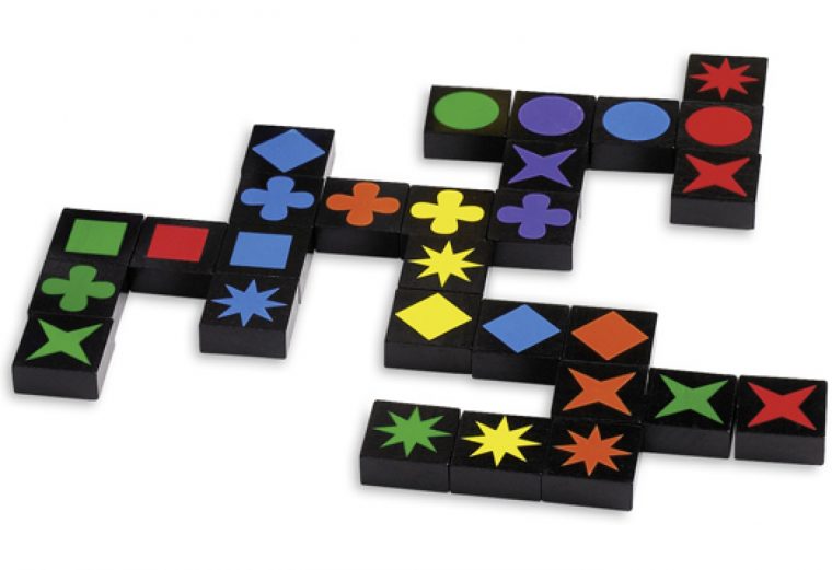 Jeu Qwirkle De Iello dedans Jeu De Domino Gratuit Contre L Ordinateur