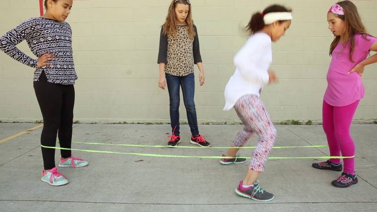 Jeux Avec Élastique encequiconcerne Jeux De Deux Fille