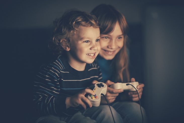 Jeux Vidéo : Bien Éduquer Son Enfant | Parents.fr dedans Jeux Video Pour Bebe