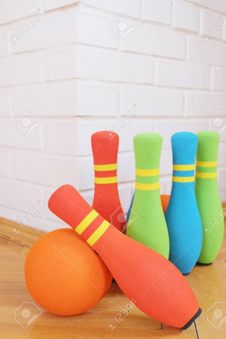 Jouet Pour Enfants Bowling Douces Épingles Colorées intérieur Bowling Pour Enfant