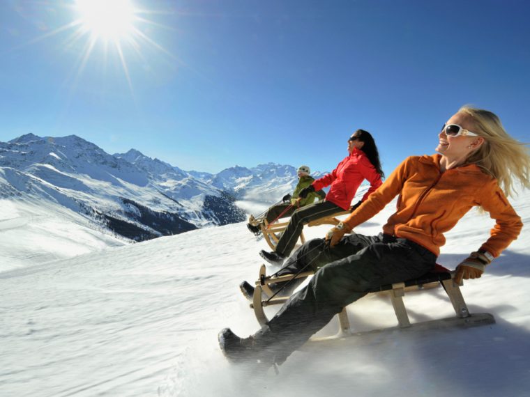 Les Meilleures Pistes De Luge De Suisse Romande – Dossier à Chien Qui Fait De La Luge