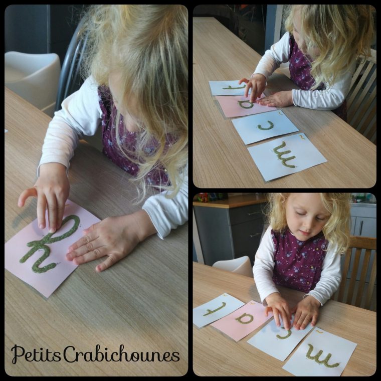 Lettres Rugueuses Cursives Montessori À Imprimer Et pour Lettres En Pointillés À Imprimer