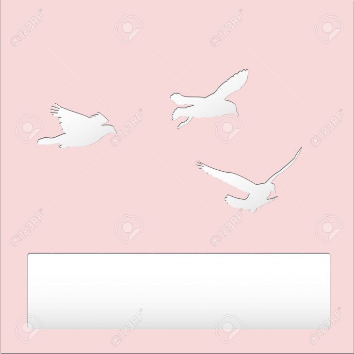 Oiseau Volant Sur Le Ciel Avec Des Nuages. Effet Découpé En Papier. Modèle  Pour Carte De Voeux. destiné Modèle Oiseau À Découper