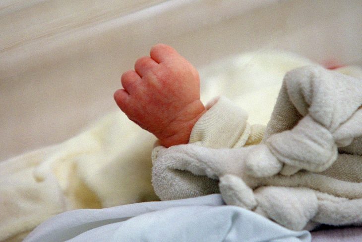 Santé : Les "bonnet Et Couverture Anti-Ondes" Pour Bébés pour Jeux Video Pour Bebe