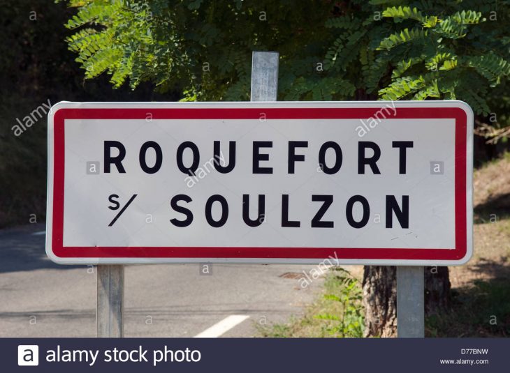 Town Sign At Roquefort Sur Soulzon In The Aveyron (12 concernant Departement 12 En France