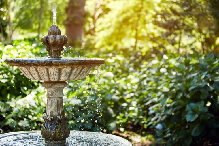 grande fontaine de jardin