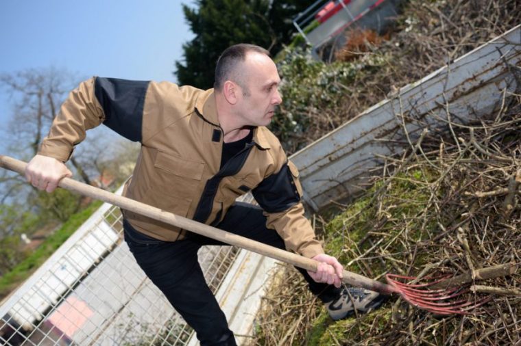 tief pflügen umgraben