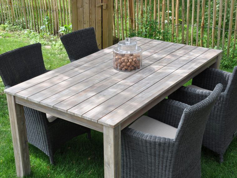 table de jardin