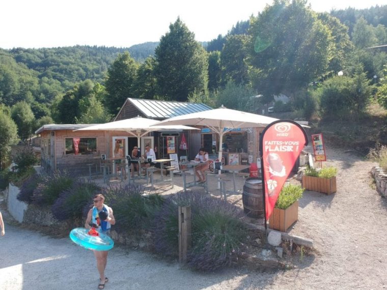 camping lozère avec piscine