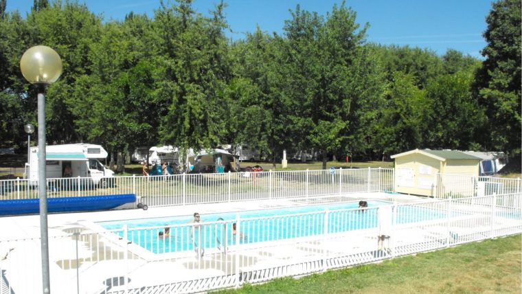 piscine aquarelle saintes