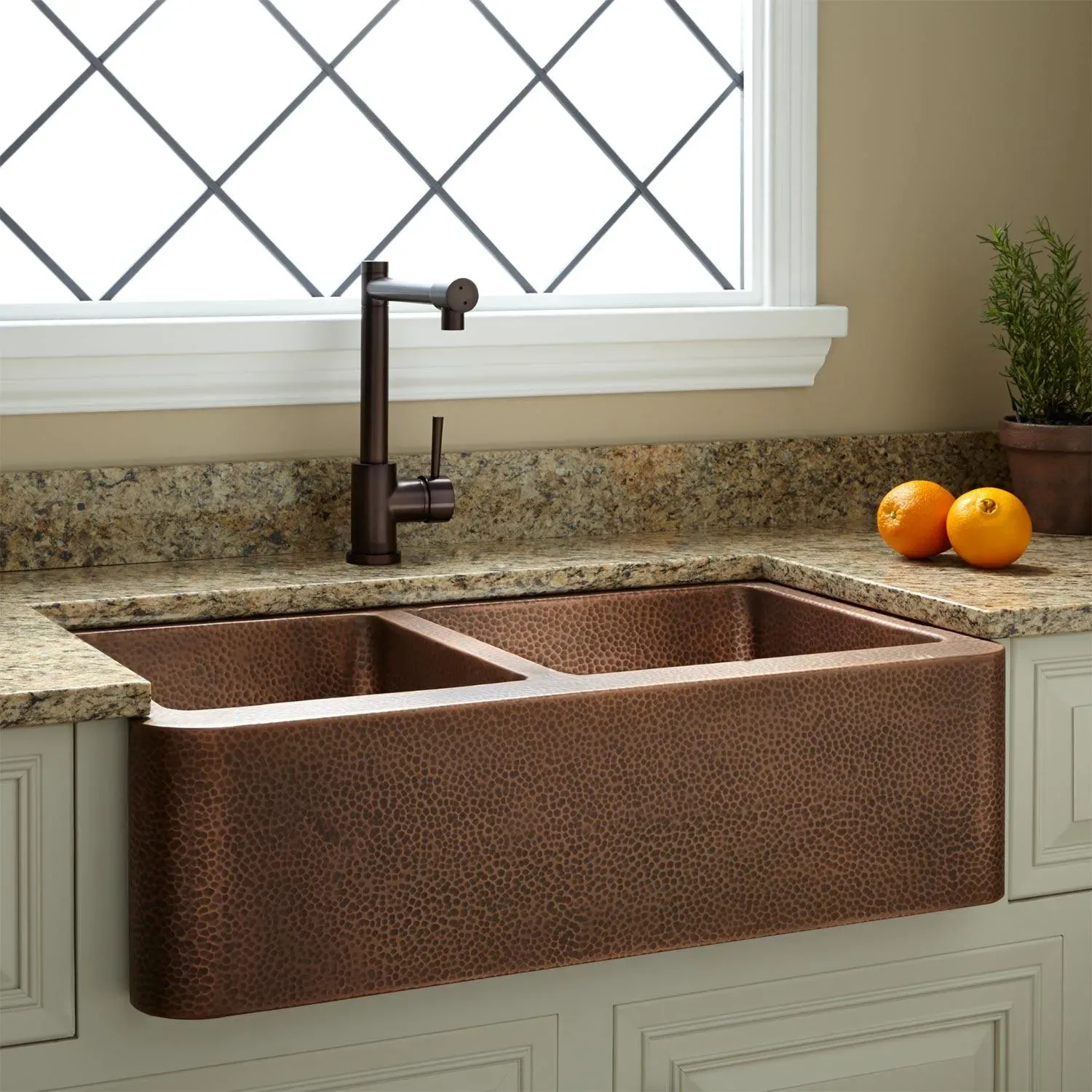 33&quot; Hammered Copper 6040 Offset Double-Bowl Farmhouse destiné Hammered Stainless Steel Farmhouse Sink