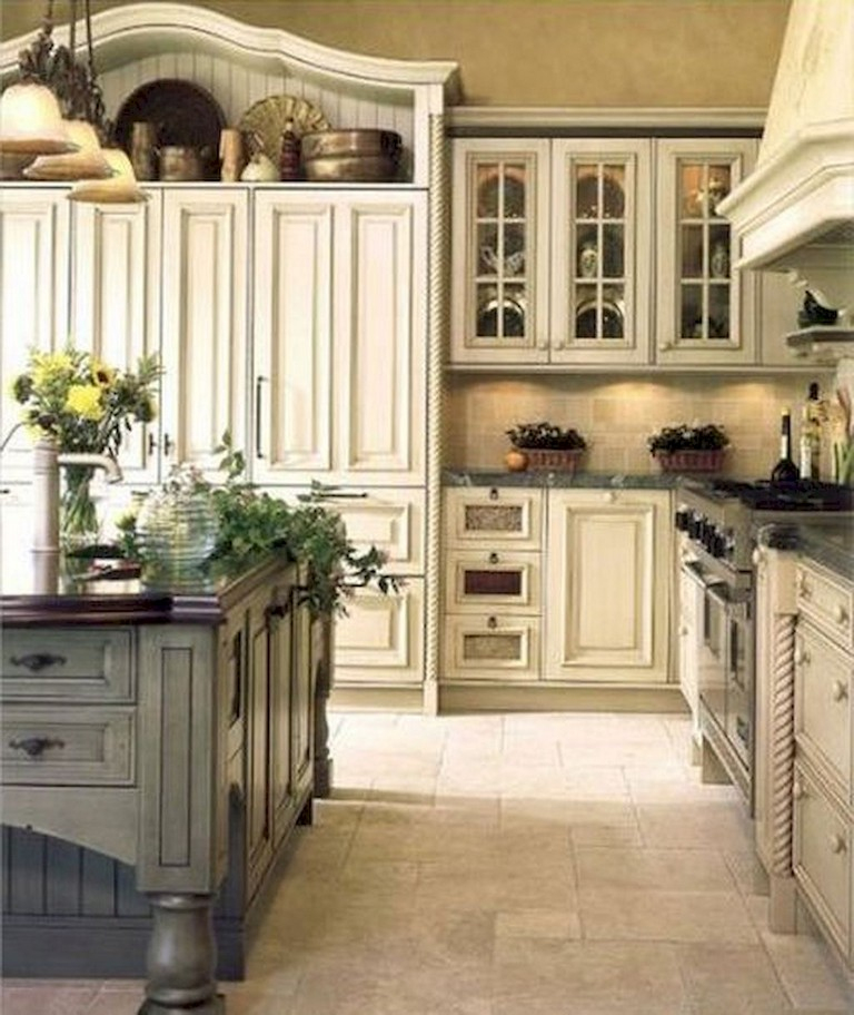 40+ Gorgeous French Country Kitchen Design &amp;amp; Decor Ideas pour Chateaux Chic: French Country Decorating 