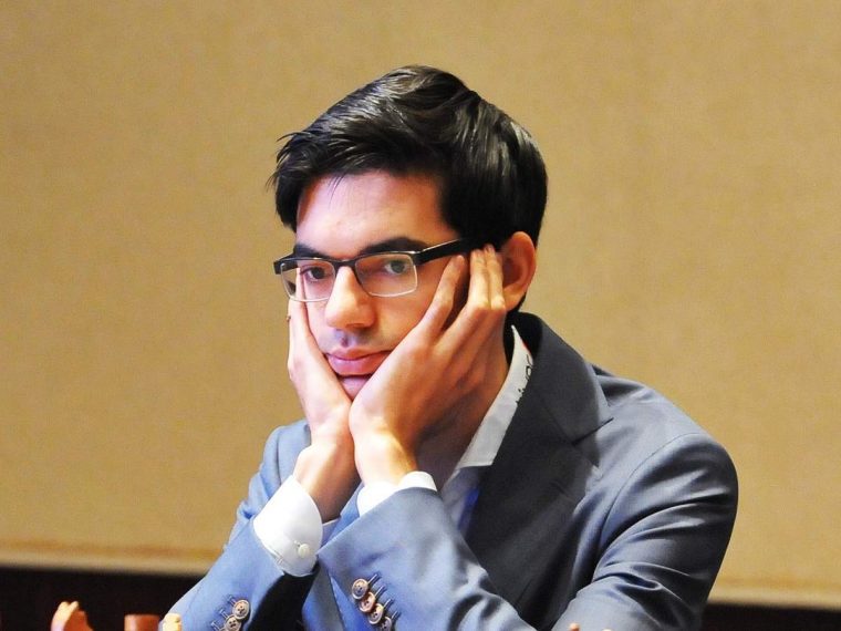 Anish Giri Hits Top Gear; Ding Liren Too Makes Knockouts intérieur Anish Giri