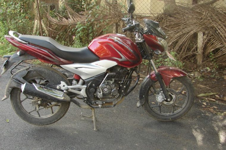 Bajaj Discover 125 St  Bajaj Discover 125 St Price intérieur Bajaj Discover 125 Review