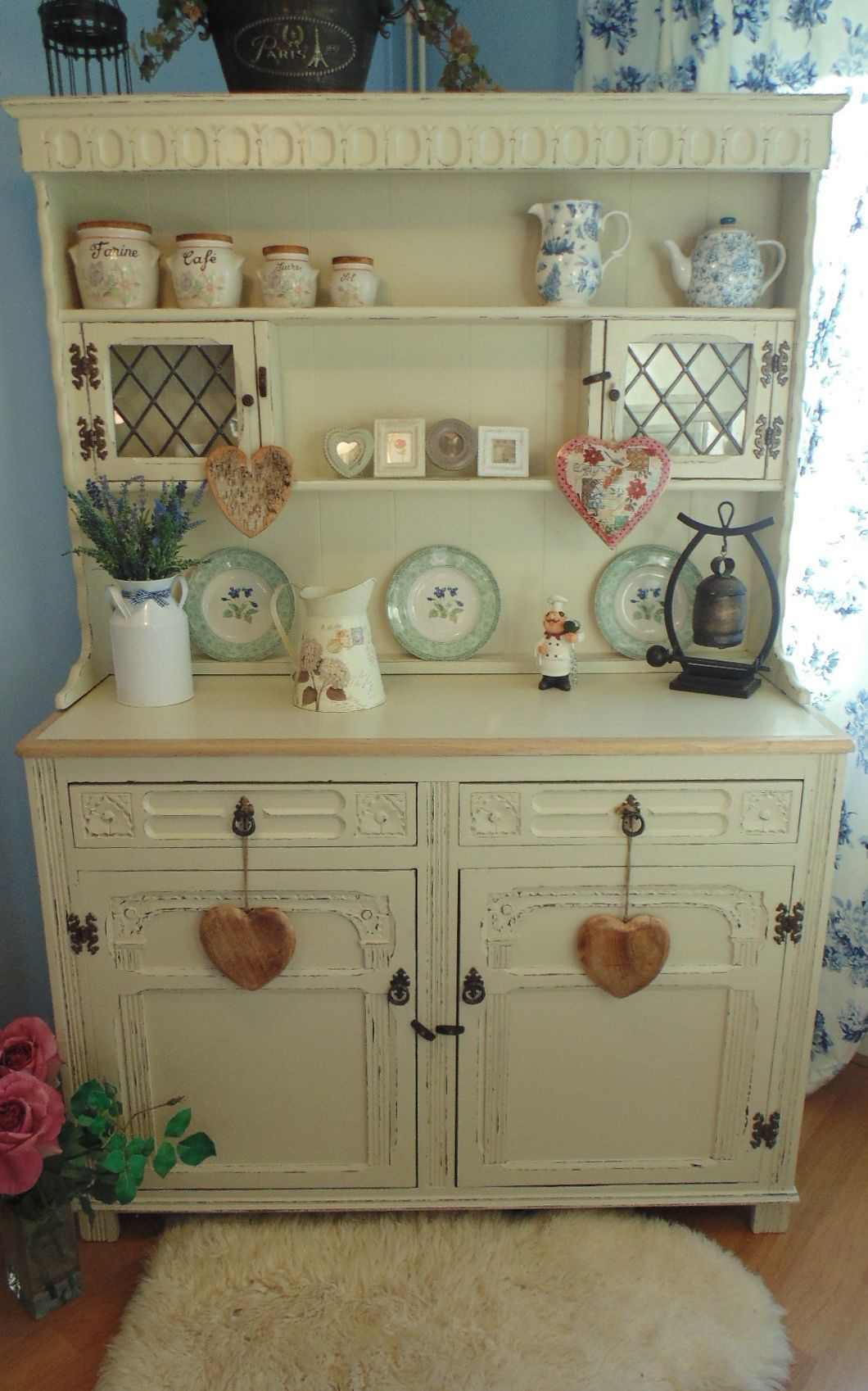 Beautiful Welsh Dresser, Painted In F &amp; B Off White intérieur Shabby Chic Dressers