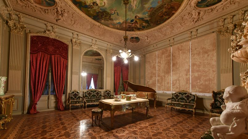 Cet Incroyable Château Art Nouveau Sera Finalement Loué à Chateau Royale Painting Class