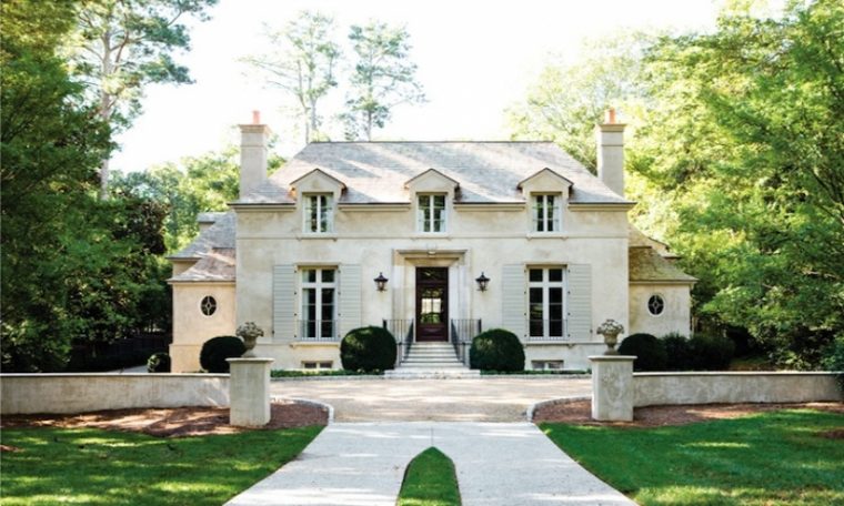 French Country Cottage Furniture White French Country Home à Chateaux Chic: French Country Decorating