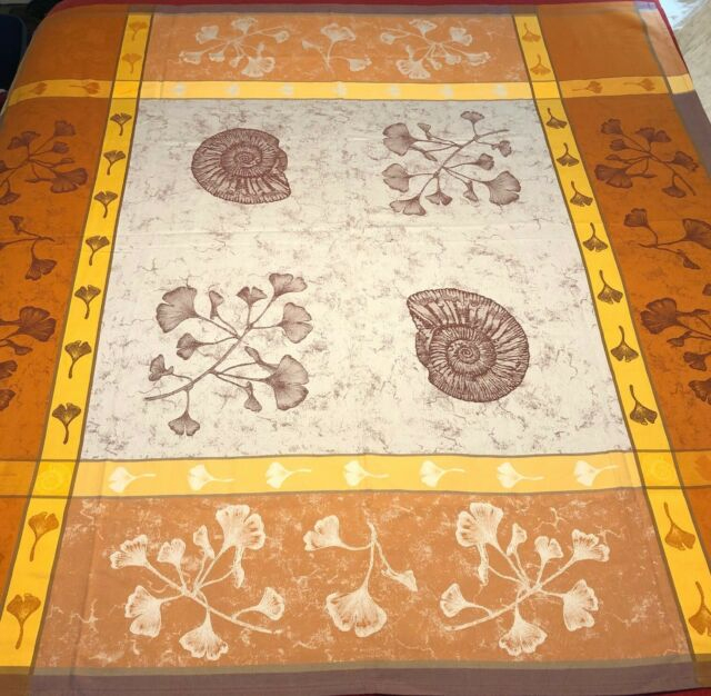 French Jacquard Tablecloth &amp;amp; 6 Nap, 61&amp;quot; X 63&amp;quot;, Shells serapportantà French Jacquard Tablecloths 