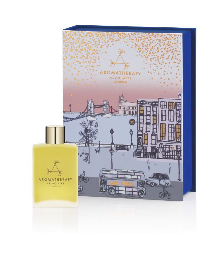 Give The Absolute Perfect Gift This Holiday Season. Our Me serapportantà Aromatherapy Associates Gift Set