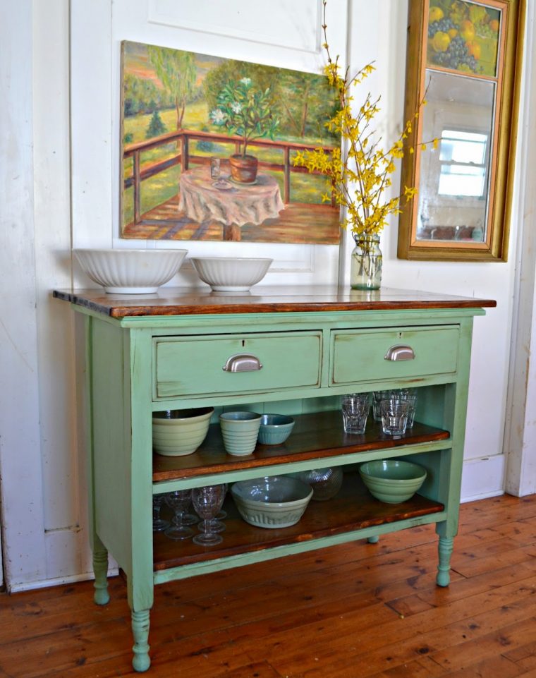 Heir And Space: Antique Dresser Turned Kitchen Island avec Vintage Kitchen Islands